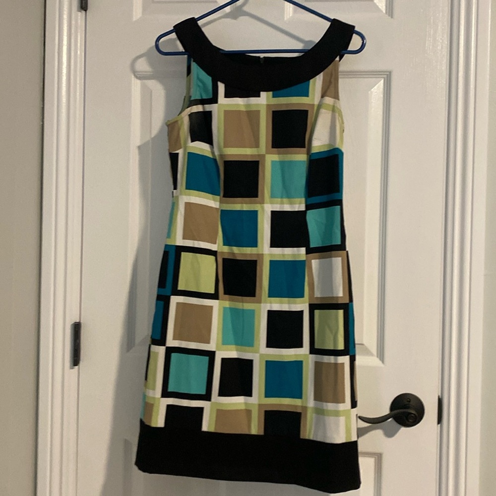 Women’s dress